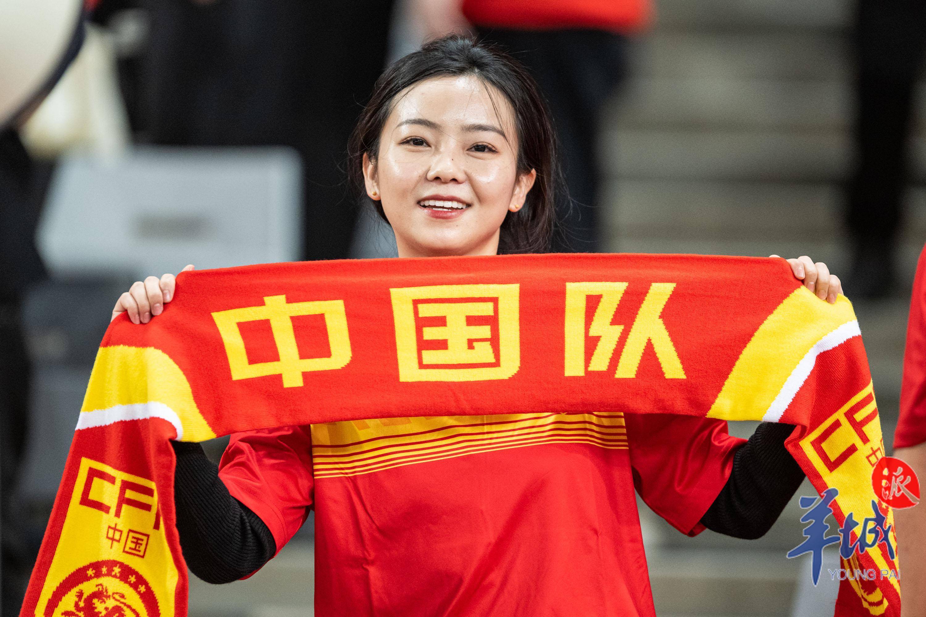 因为中国女足夺冠，球迷热情高涨