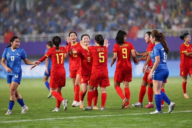 中国女足连续取得胜利，晋级国际赛事半决赛