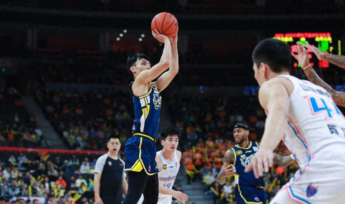 包含CBA联赛：广东男篮击败北京队，取得五连胜的词条